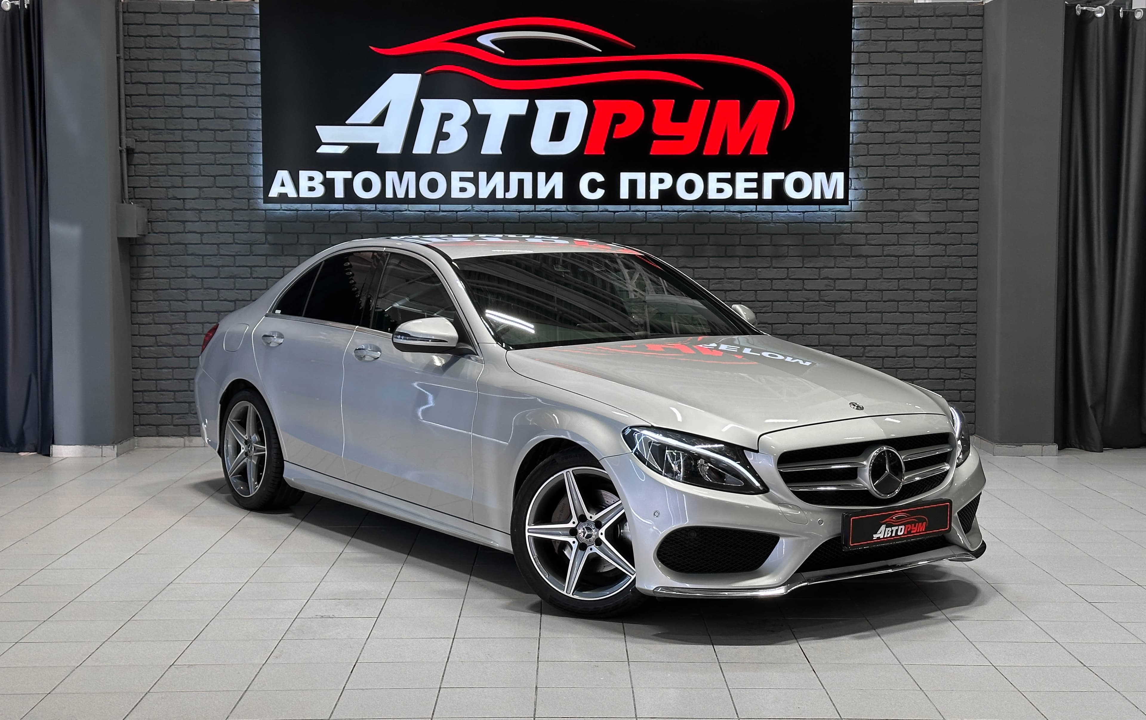 Mercedes-Benz C 180 AMG - 1